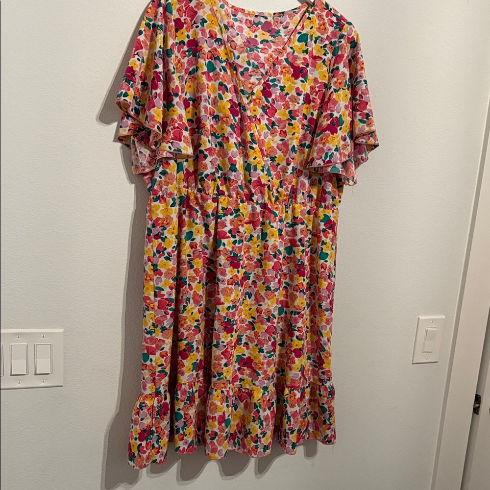 Floral V-Neck Ruffle Dress